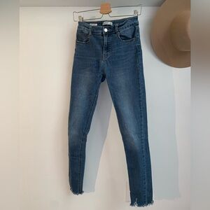 Mid waist skinny blue jean